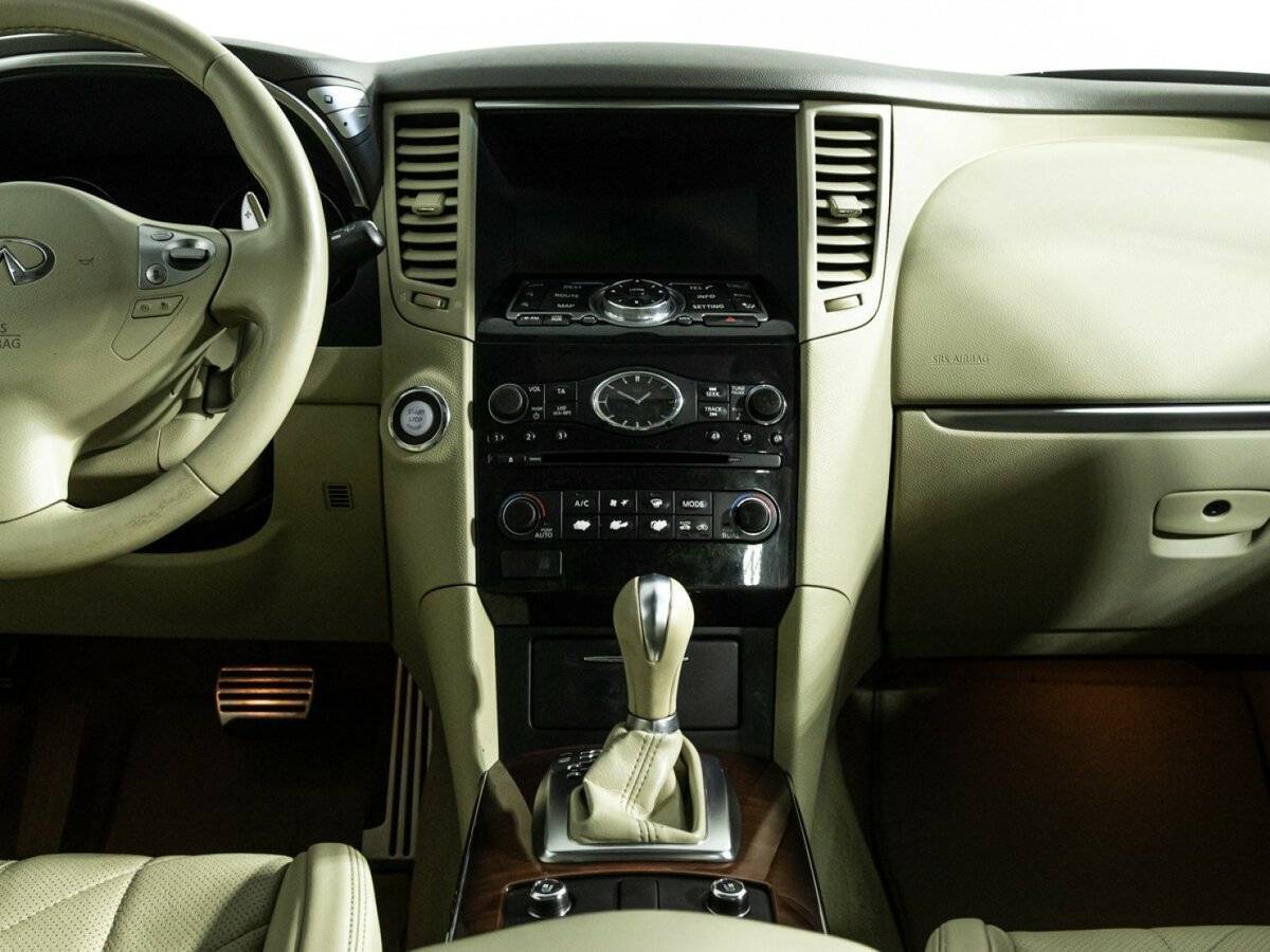 Infiniti FX 2012 года с пробегом. Фото: #13