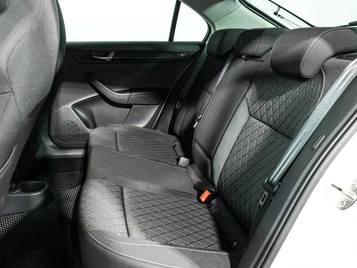 Б/У Шкода Рапид 2020 года. Фото: #9