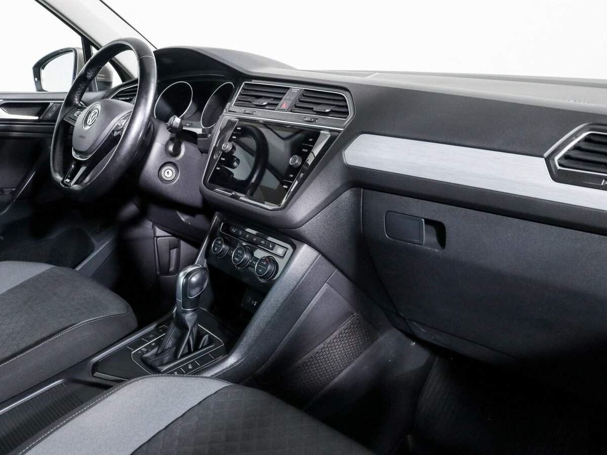 Б/У Фольксваген Тигуан 2017 года. Фото: #5