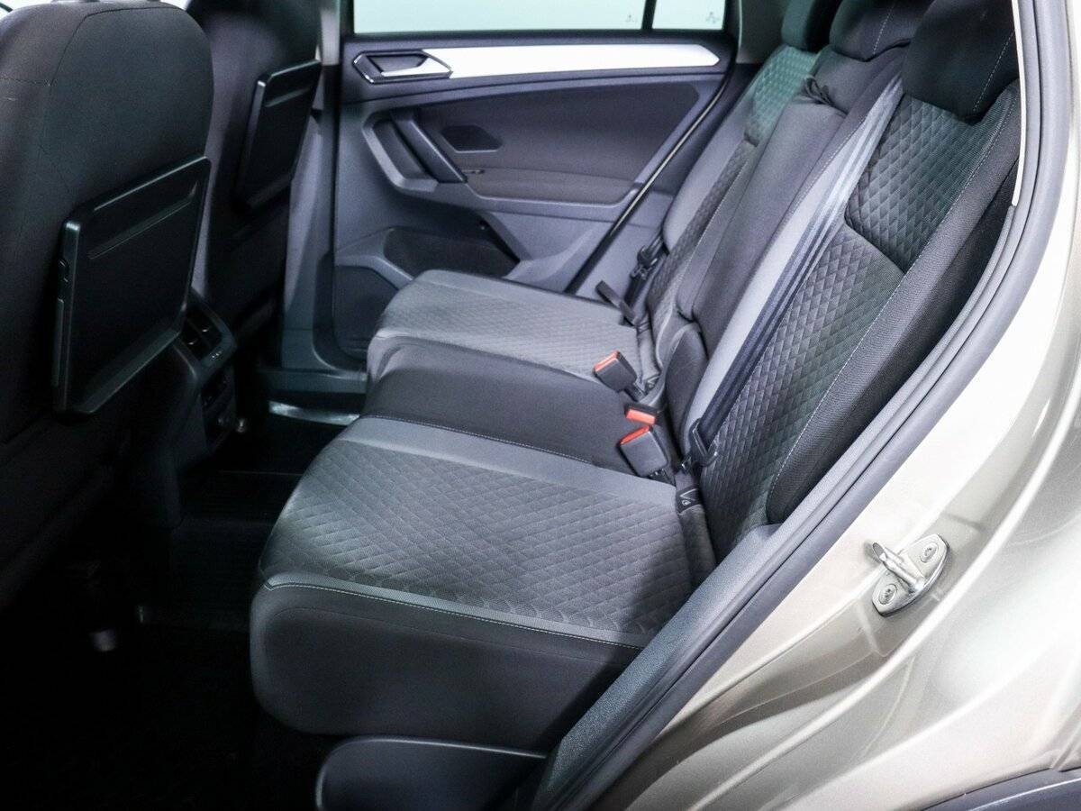 Б/У Фольксваген Тигуан 2017 года. Фото: #6