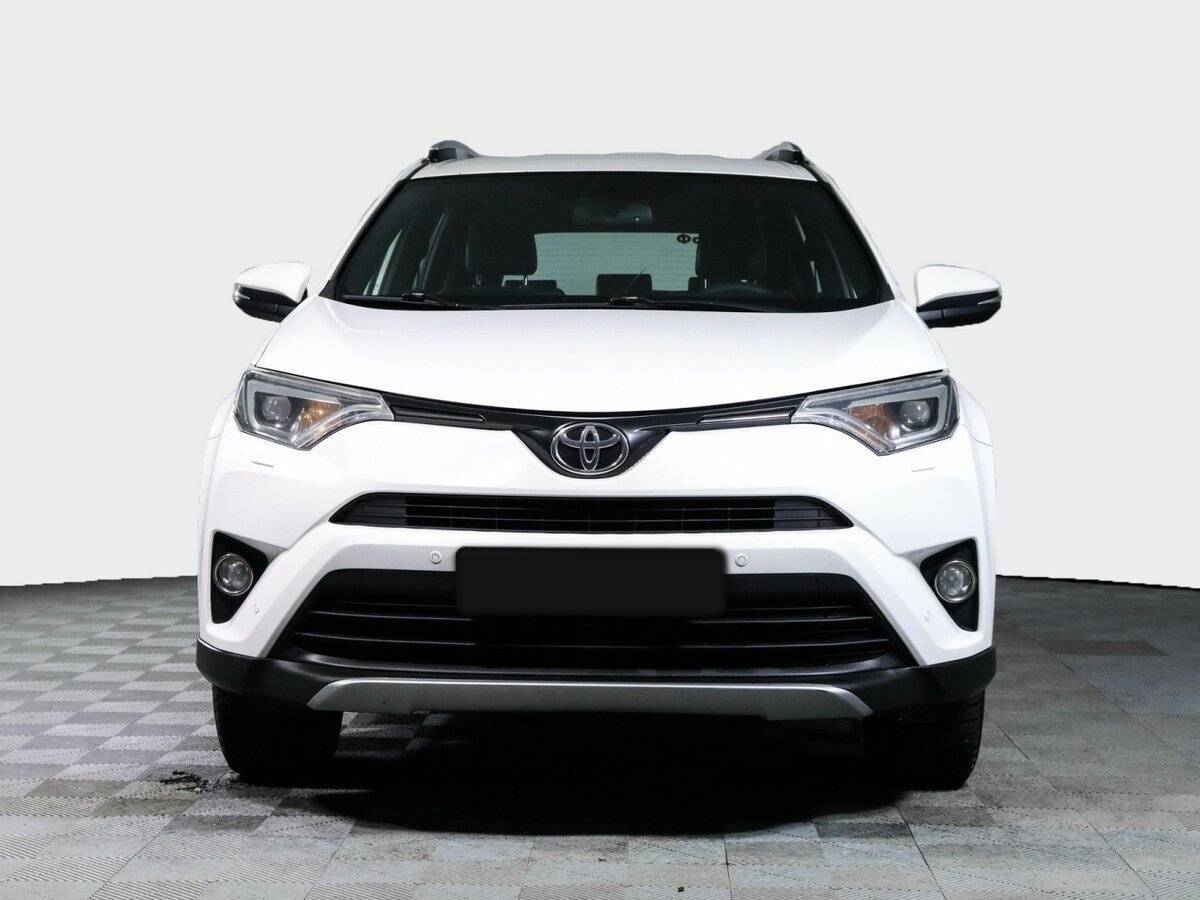Toyota RAV4 2017 года с пробегом. Фото: #1