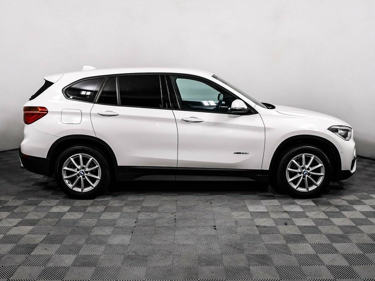 BMW X1 2016 года с пробегом. Фото: #3