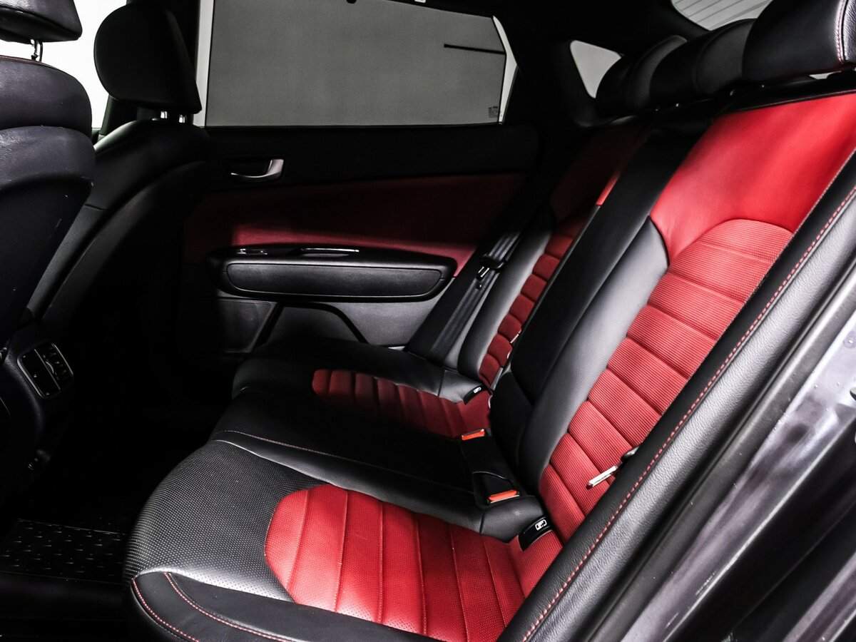 Б/У Киа Оптима 2019 года. Фото: #11