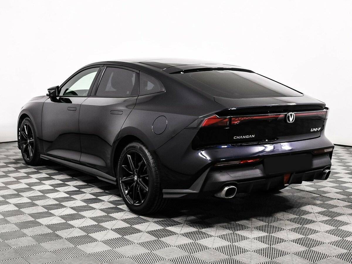 Changan UNI-V 2022 года с пробегом. Фото: #6