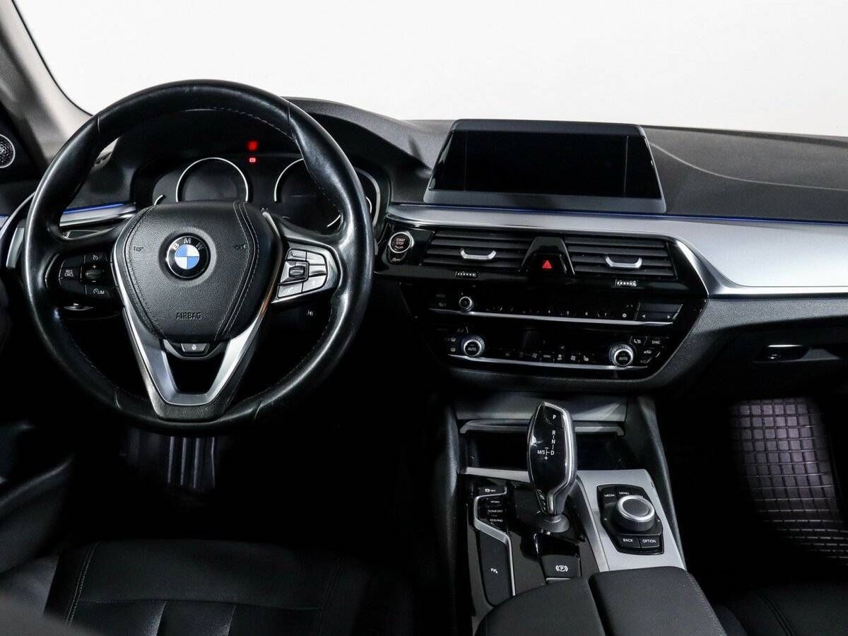BMW 5 серии 2018 года с пробегом. Фото: #6