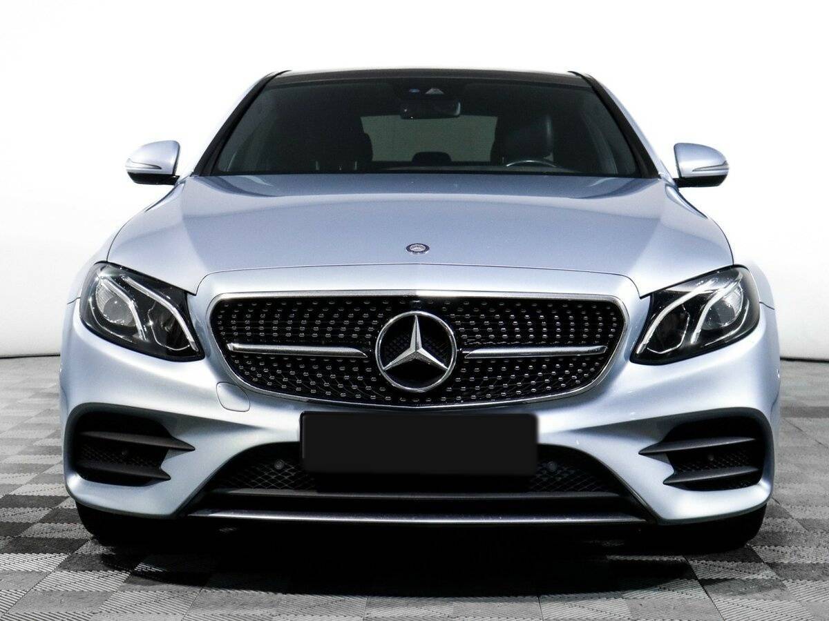 Mercedes-Benz E-Класс 2016 года с пробегом. Фото: #1