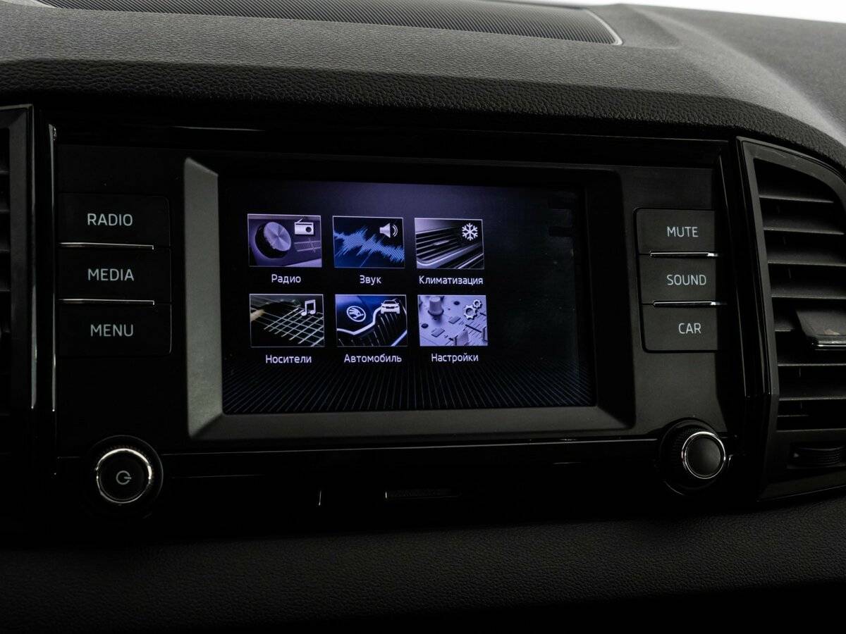 Б/У Шкода Карок 2021 года. Фото: #11