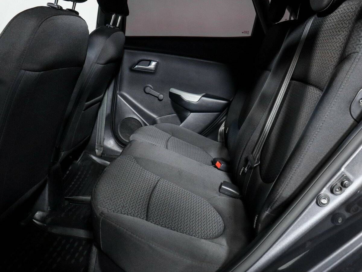 Б/У Киа Рио 2016 года. Фото: #6