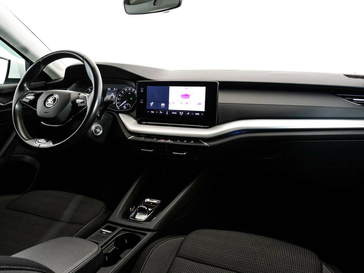 Б/У Шкода Октавия 2021 года. Фото: #8