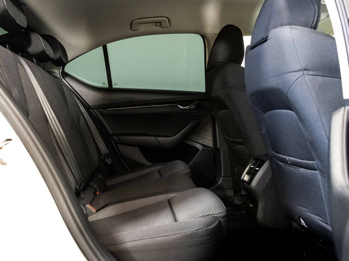 Б/У Шкода Октавия 2021 года. Фото: #16