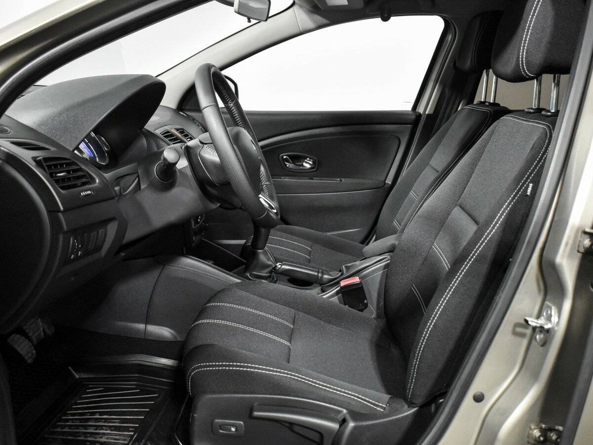 Renault Fluence 2013 года с пробегом. Фото: #8