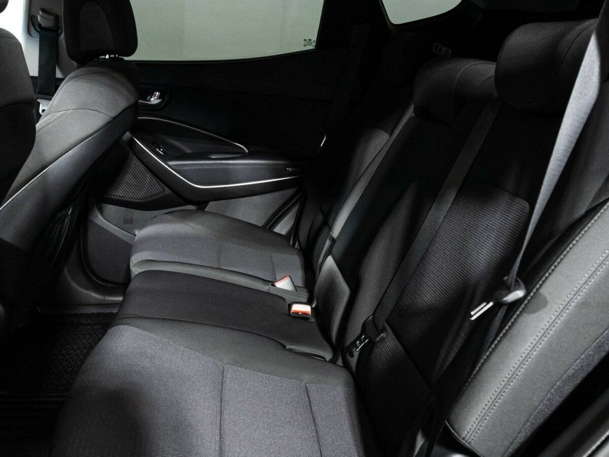 Б/У Хендай Санта Фе 2018 года. Фото: #9