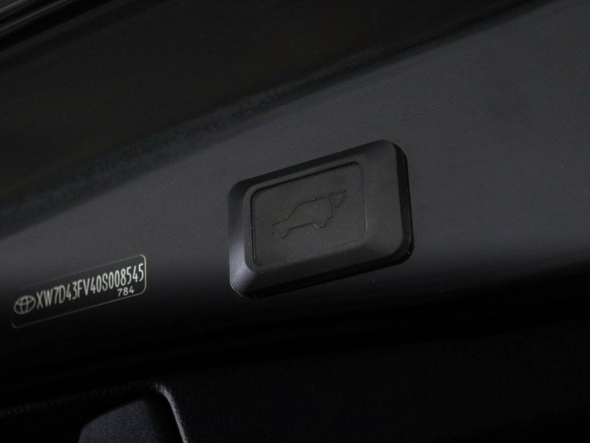 Toyota RAV4 2020 года с пробегом. Фото: #13