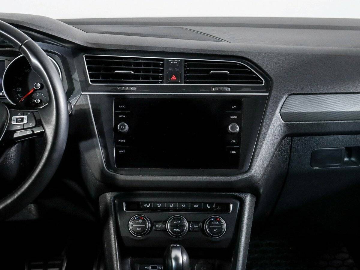 Volkswagen Tiguan 2018 года с пробегом. Фото: #9