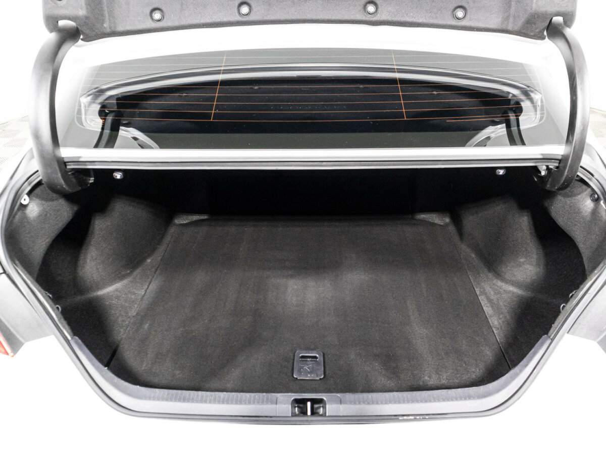 Toyota Camry 2020 года с пробегом. Фото: #13