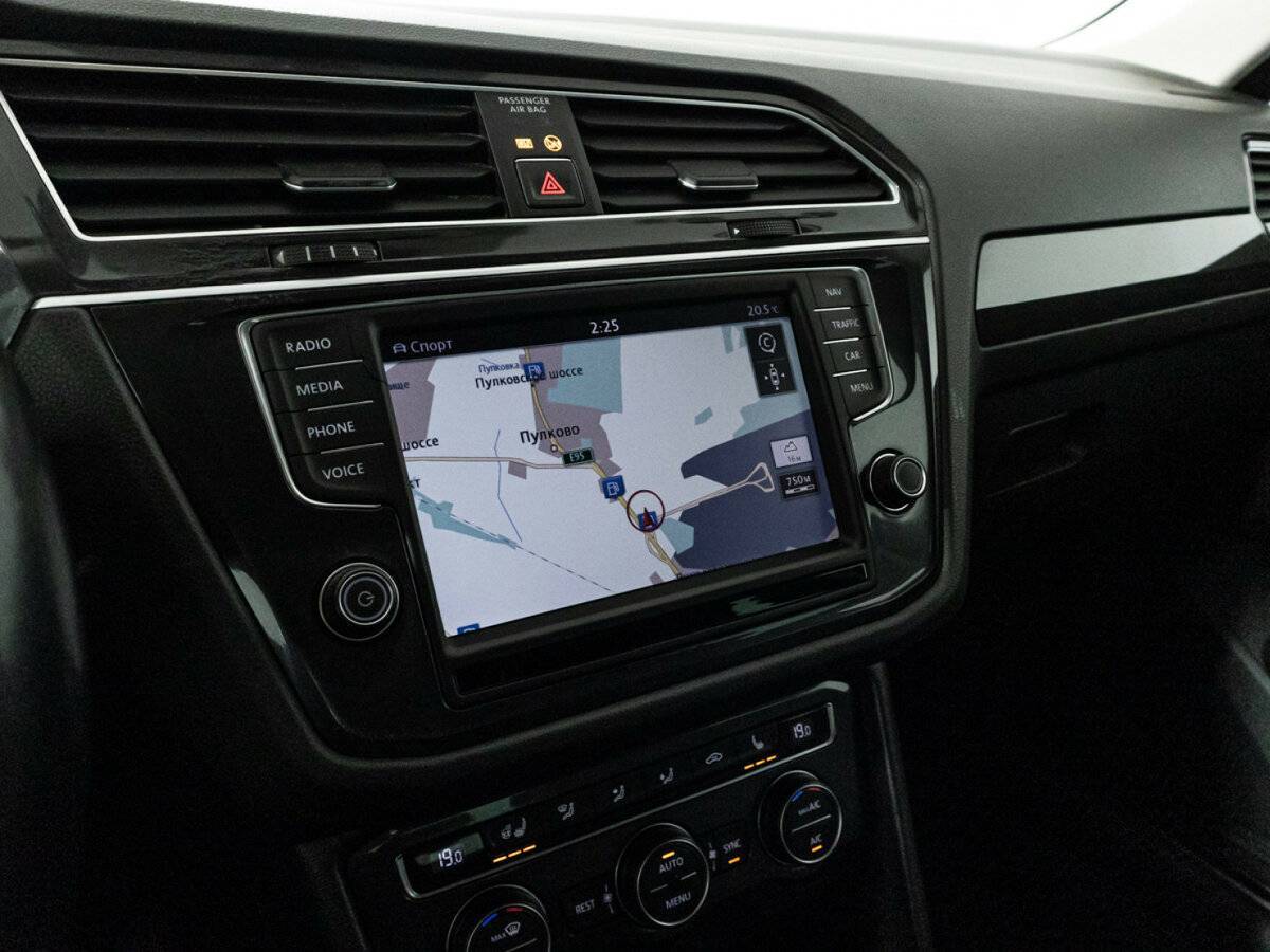 Б/У Фольксваген Тигуан 2017 года. Фото: #16