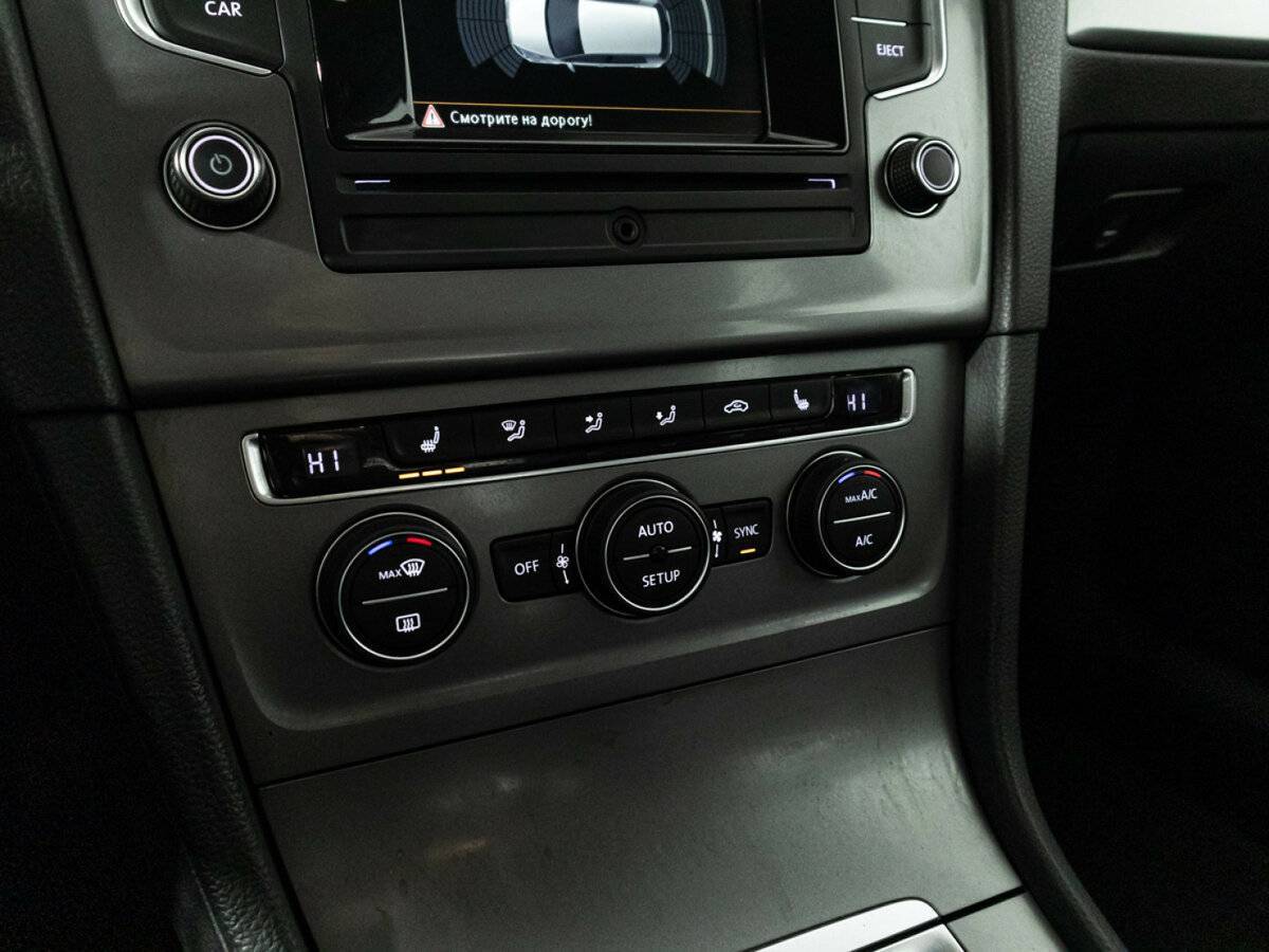 Б/У Фольксваген Гольф 2013 года. Фото: #15