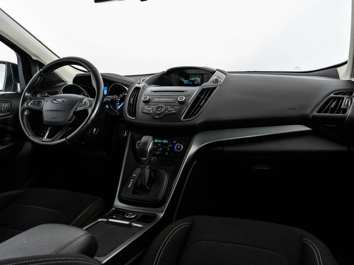 Ford Kuga 2017 года с пробегом. Фото: #8