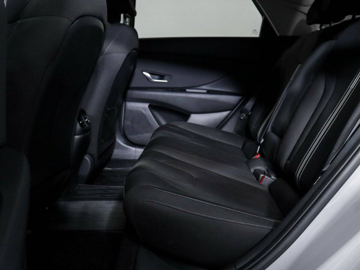 Б/У Хендай Елантра 2021 года. Фото: #5