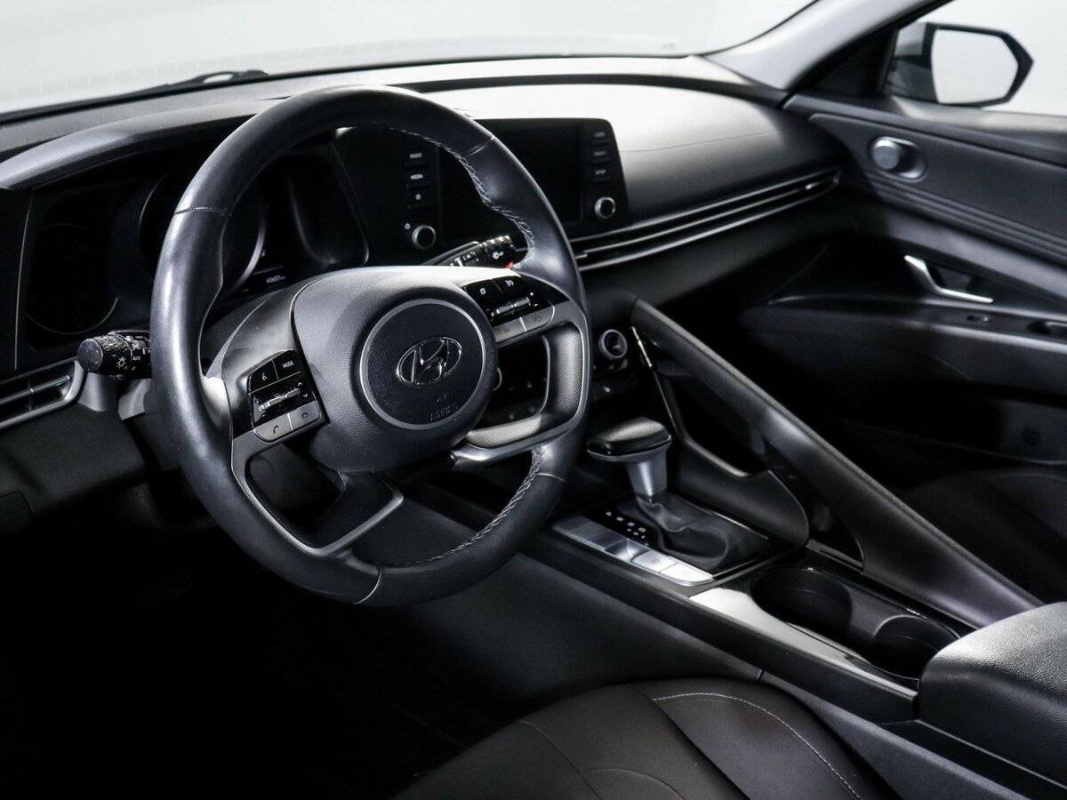 Б/У Хендай Елантра 2021 года. Фото: #9