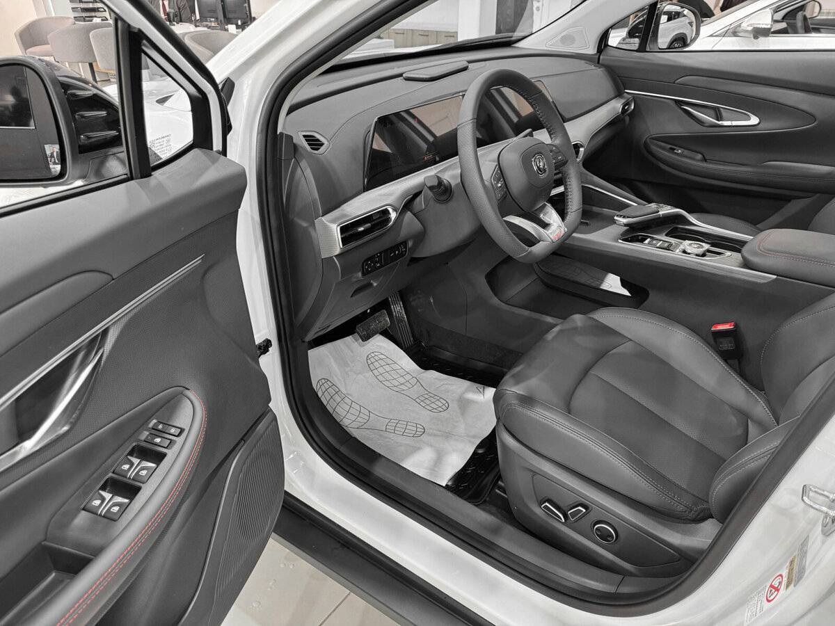 Changan UNI-T 2024 года с пробегом. Фото: #8