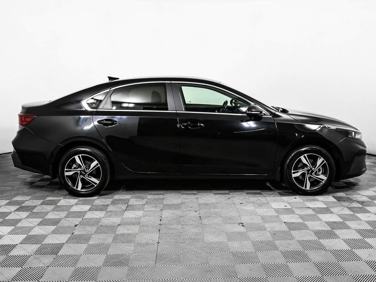 Б/У Киа Церато 2022 года. Фото: #3