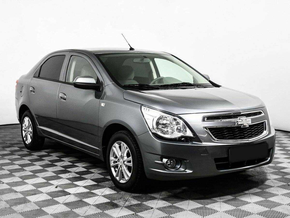 Б/У Шевроле Кобальт 2023 года. Фото: #2