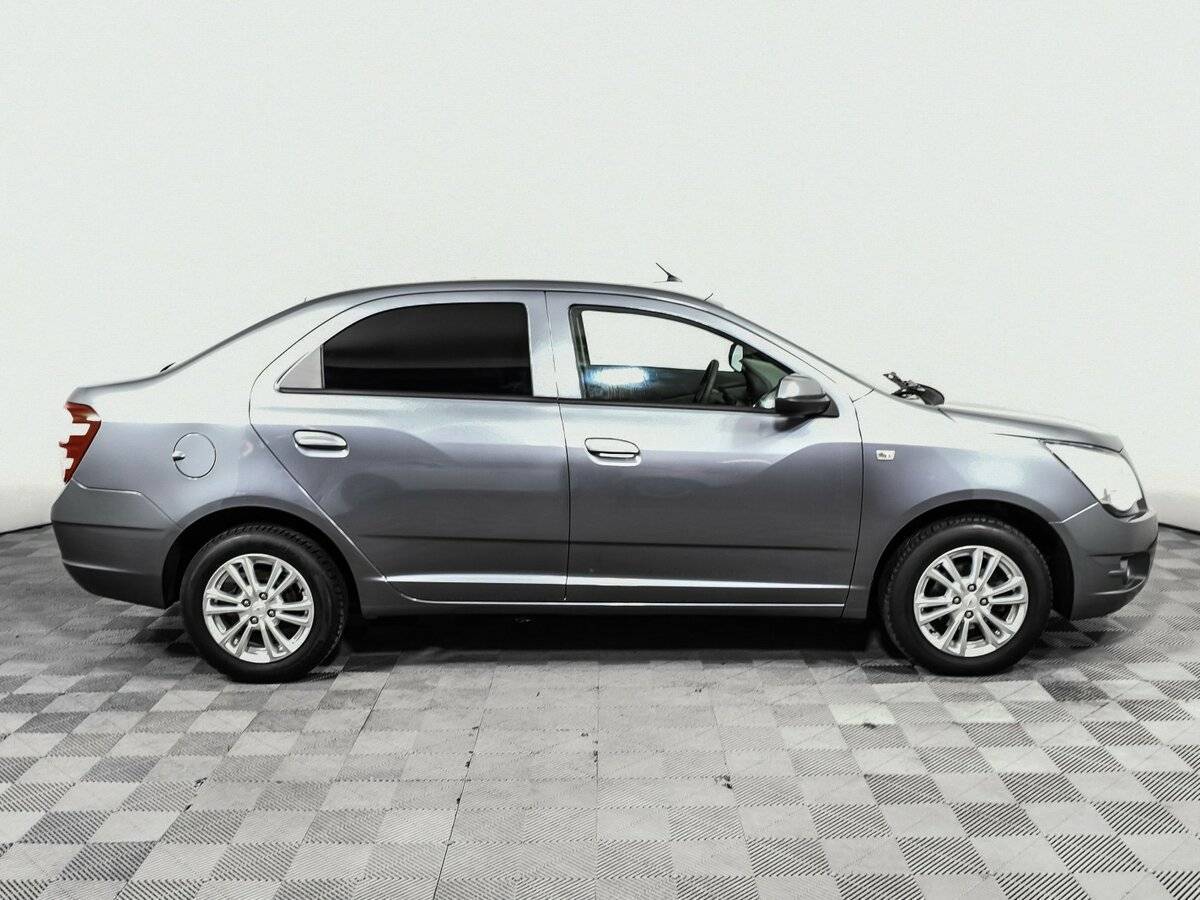 Б/У Шевроле Кобальт 2023 года. Фото: #3