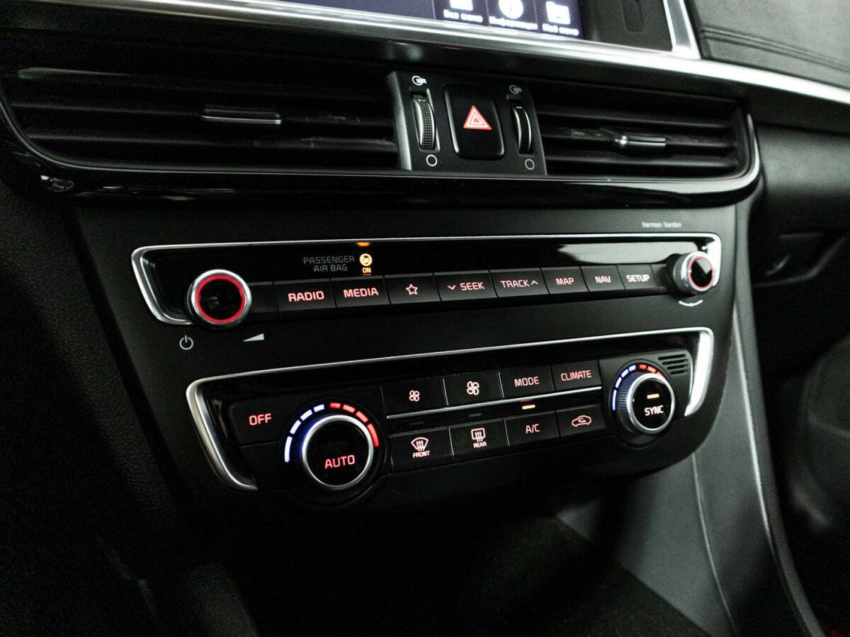 Б/У Киа Оптима 2019 года. Фото: #17