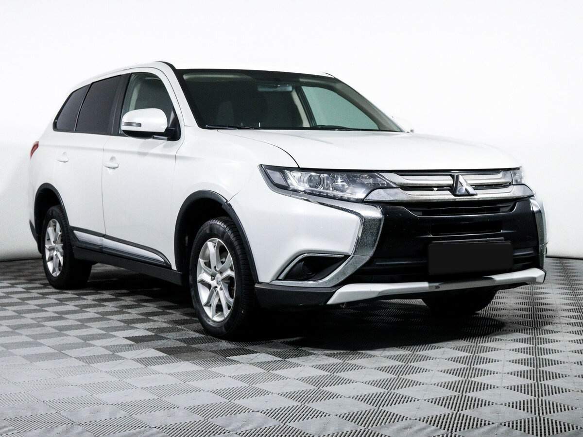 Mitsubishi Outlander 2015 года с пробегом. Фото: #2