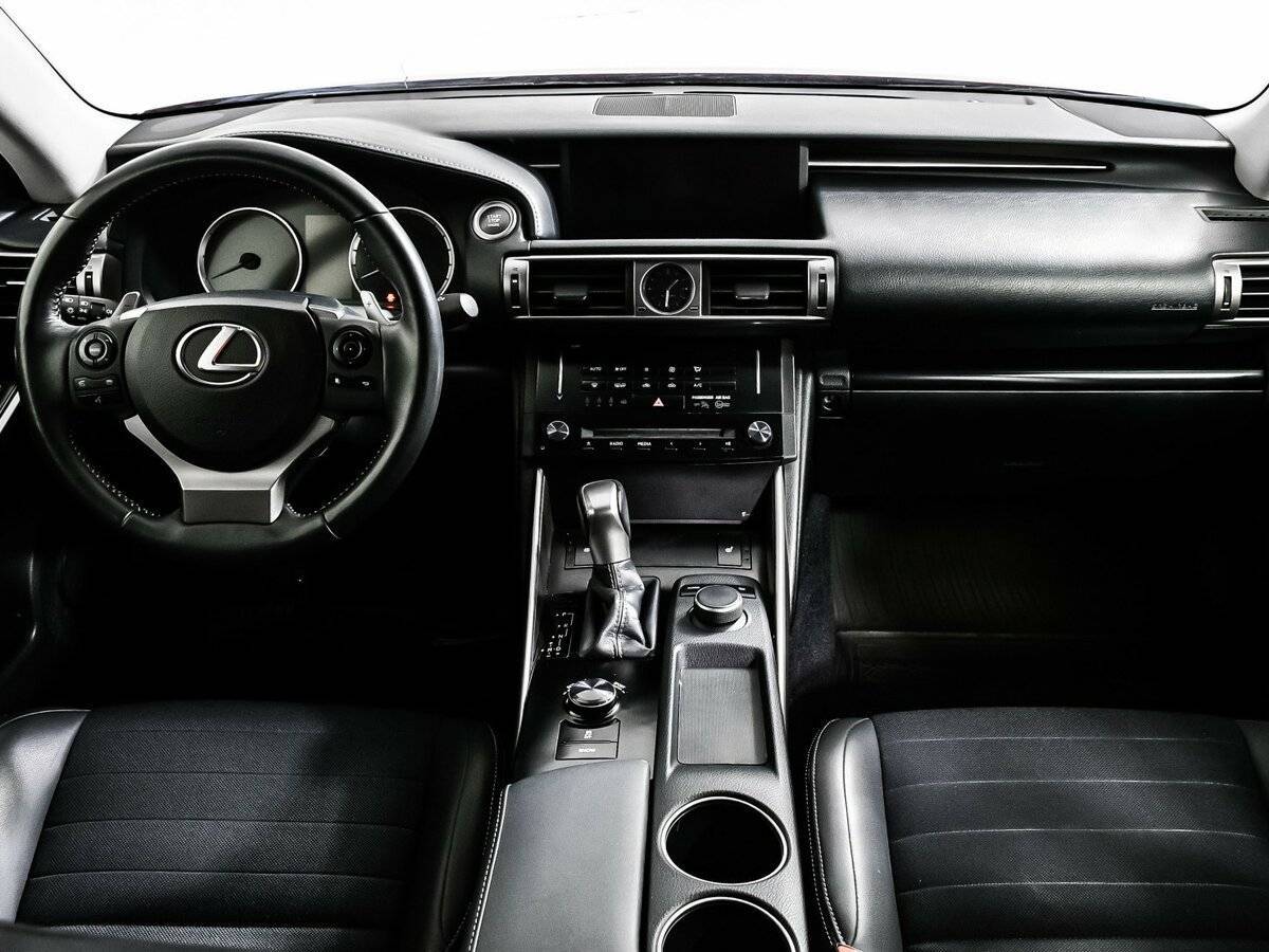 Lexus IS 2014 года с пробегом. Фото: #10