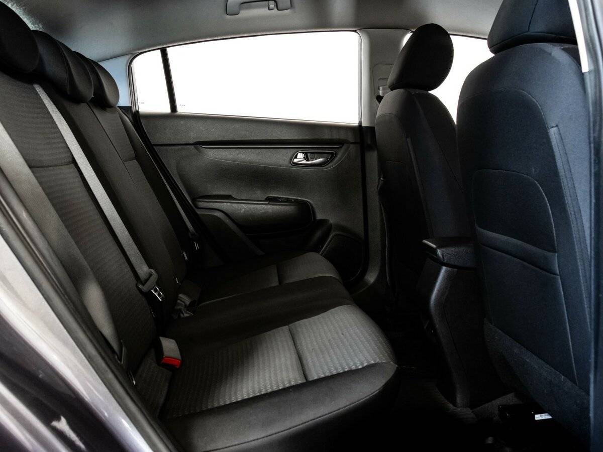 Б/У Киа Рио 2021 года. Фото: #14