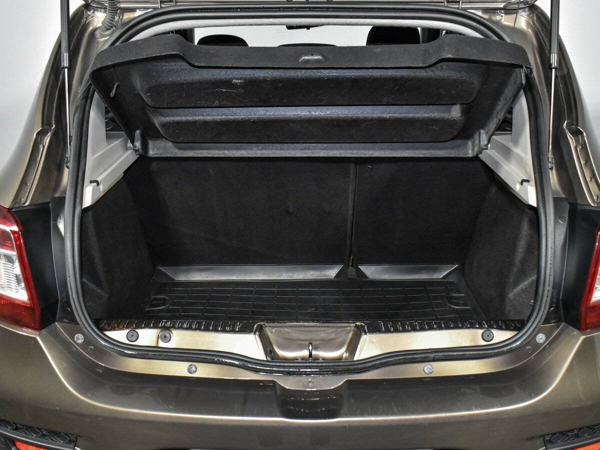 Б/У Рено Сандеро 2019 года. Фото: #33