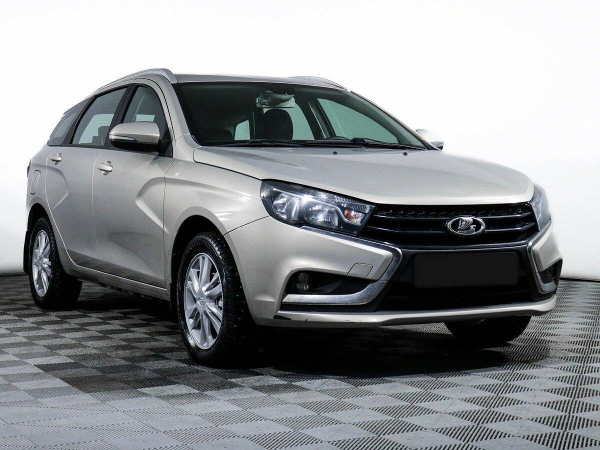 Lada (ВАЗ) Vesta 2018 года с пробегом. Фото: #2