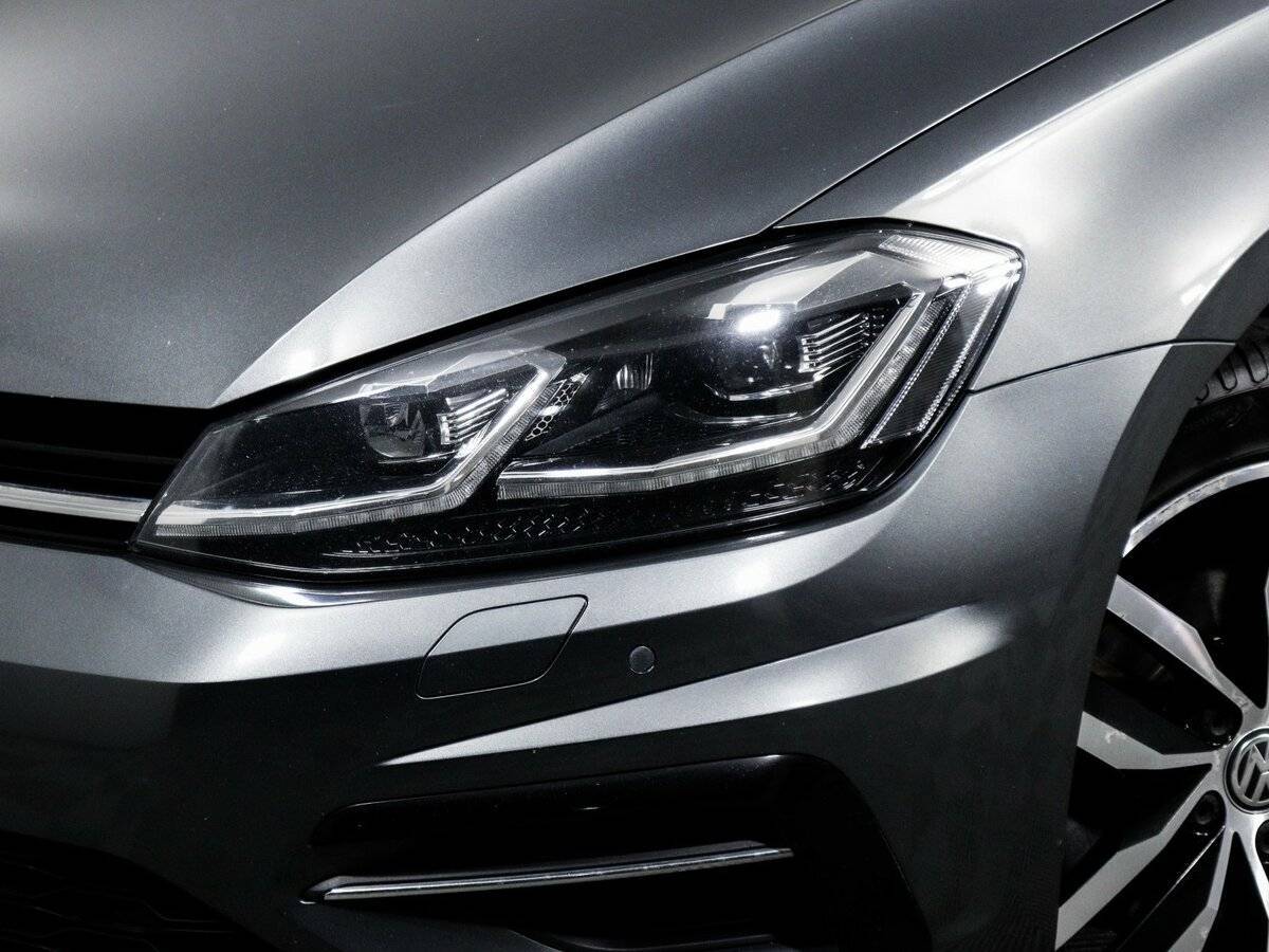 Б/У Фольксваген Гольф 2018 года. Фото: #14