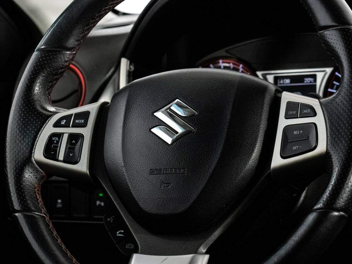 Б/У Сузуки Витара 2016 года. Фото: #9