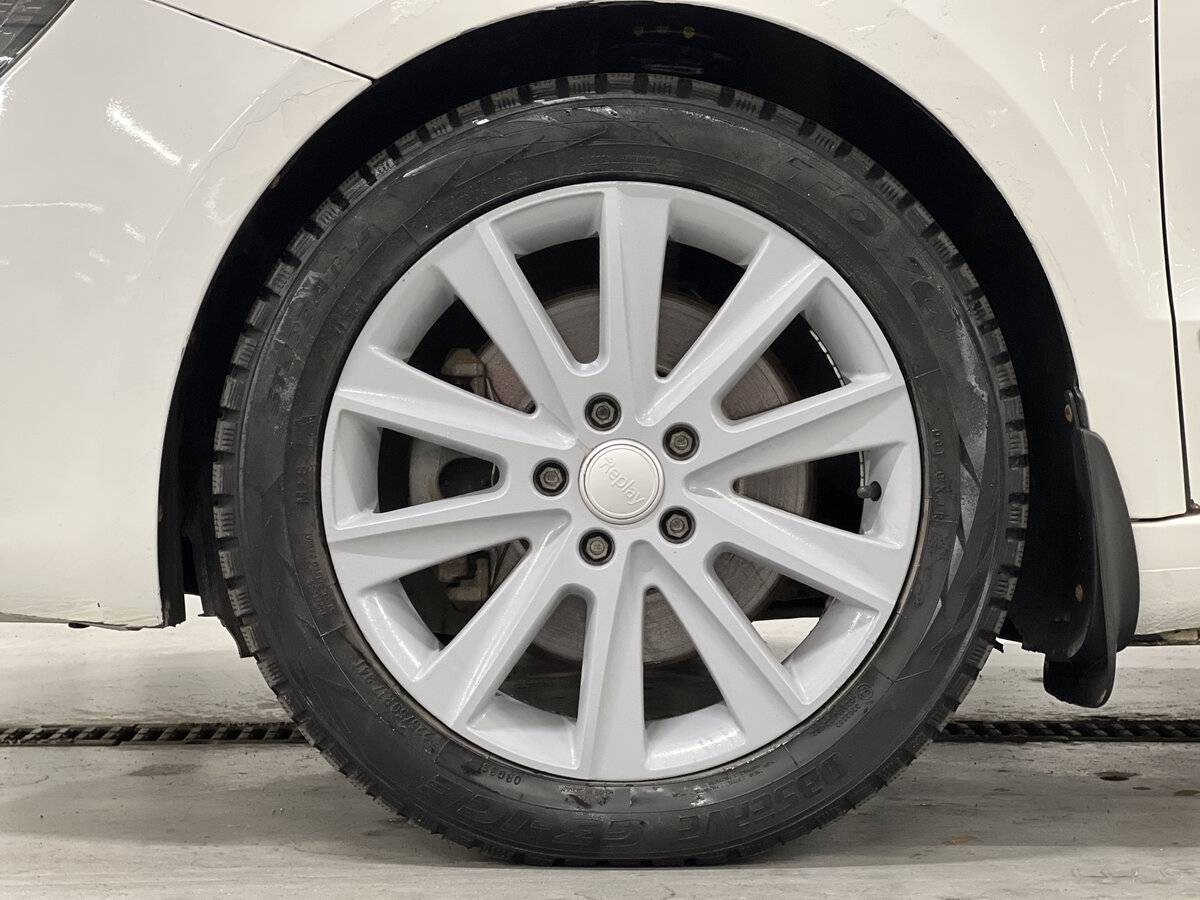 Skoda Superb 2014 года с пробегом. Фото: #17