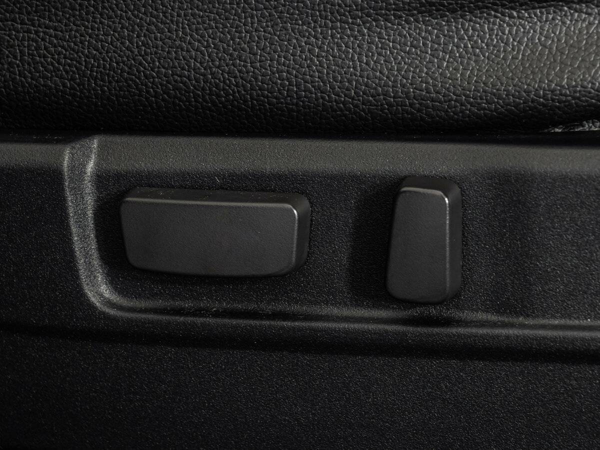 Б/У Митсубиши Оутлэндер 2014 года. Фото: #17