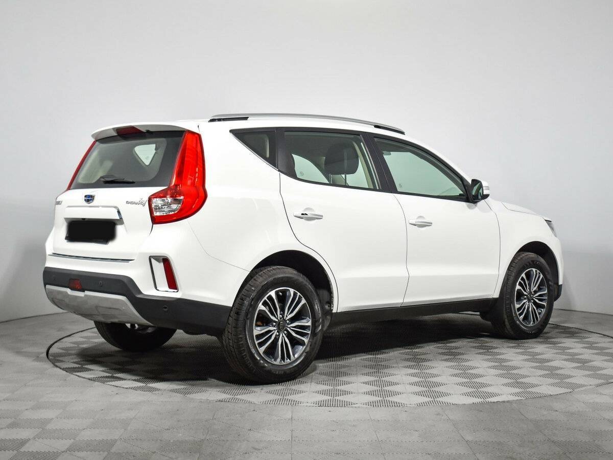 Geely Emgrand X7 2018 года с пробегом. Фото: #3