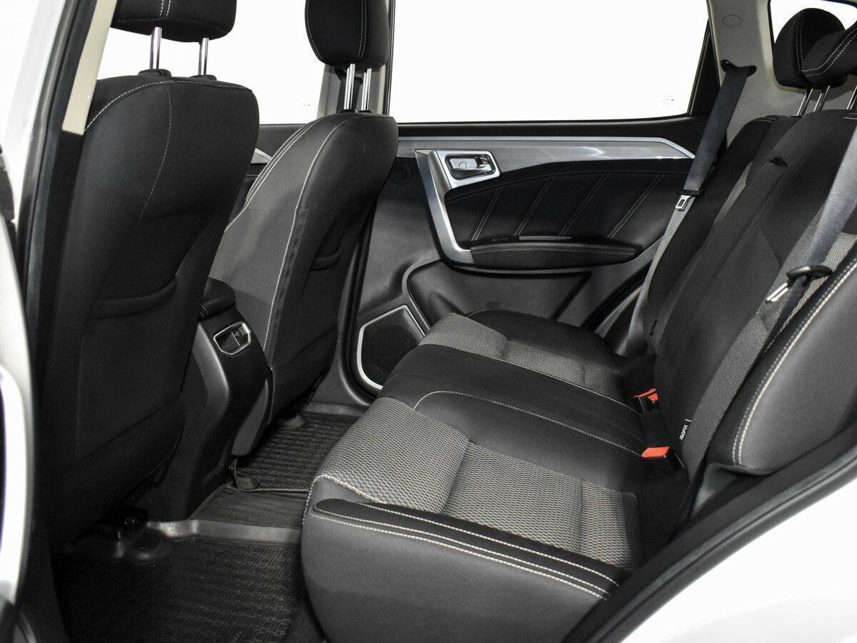 Geely Emgrand X7 2018 года с пробегом. Фото: #9