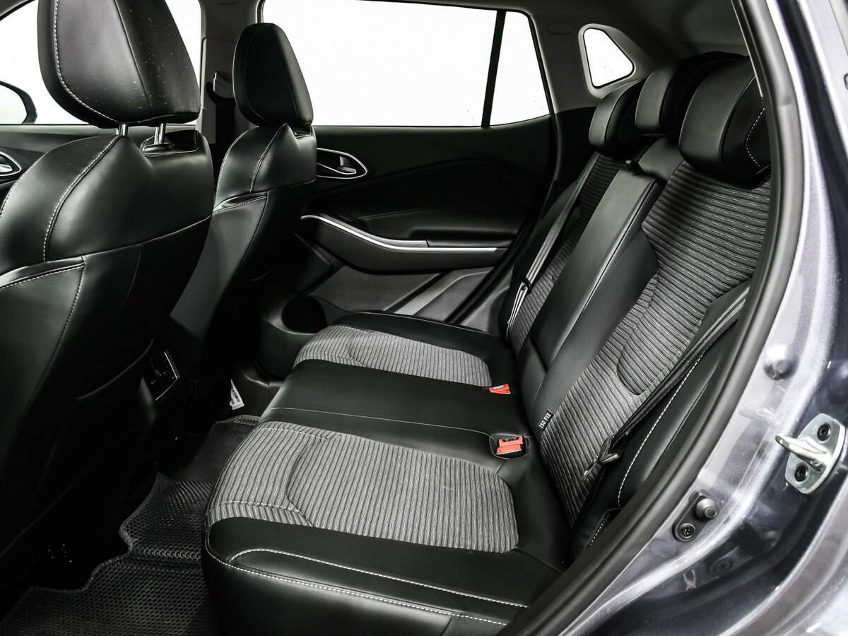 Москвич 3 2023 года с пробегом. Фото: #11