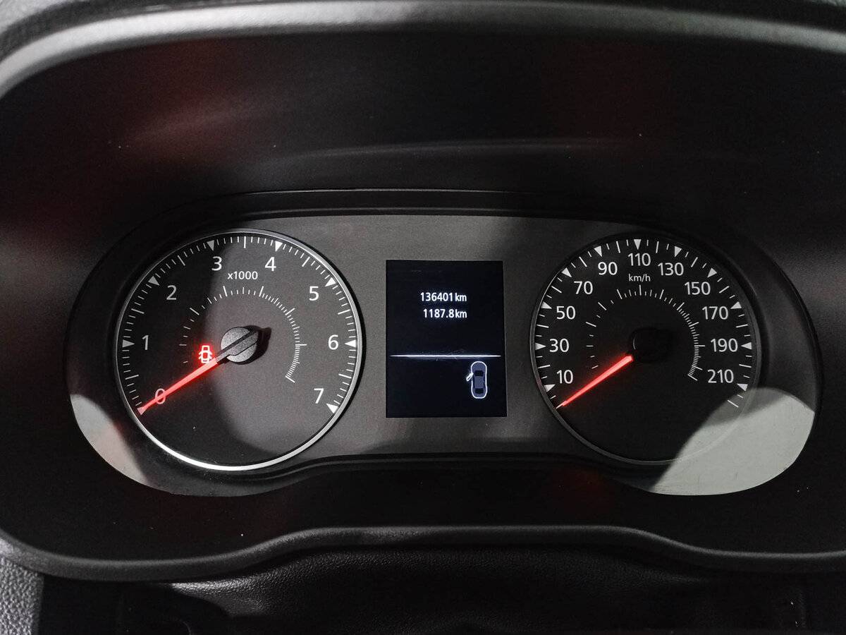 Б/У Рено Дастер 2021 года. Фото: #10