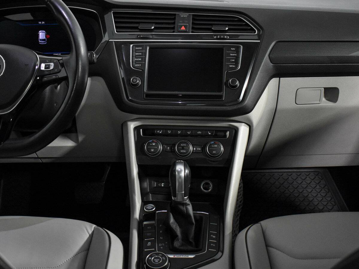 Б/У Фольксваген Тигуан 2017 года. Фото: #13