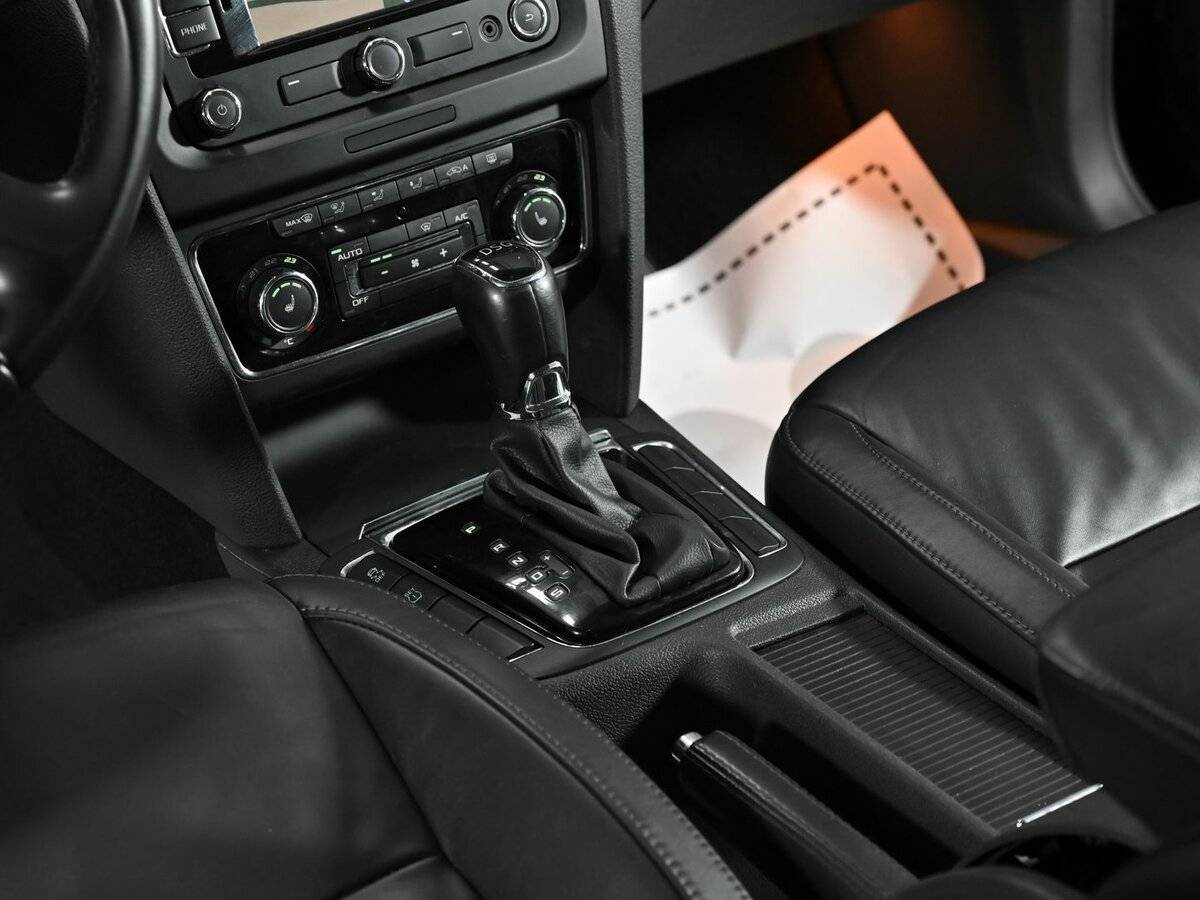 Skoda Superb 2013 года с пробегом. Фото: #10