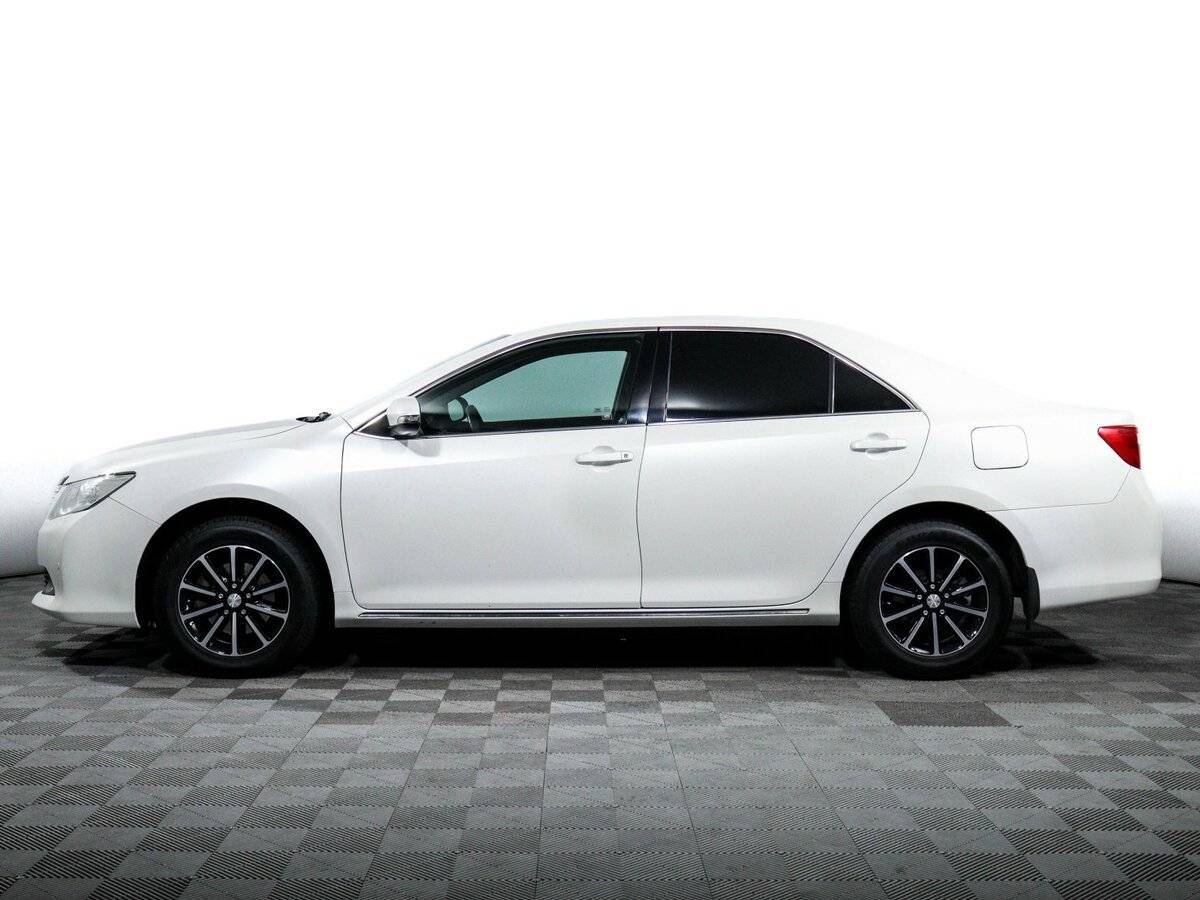 Б/У Тойота Камри 2013 года. Фото: #7