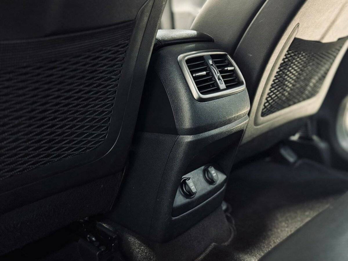 Kia Sorento 2015 года с пробегом. Фото: #16