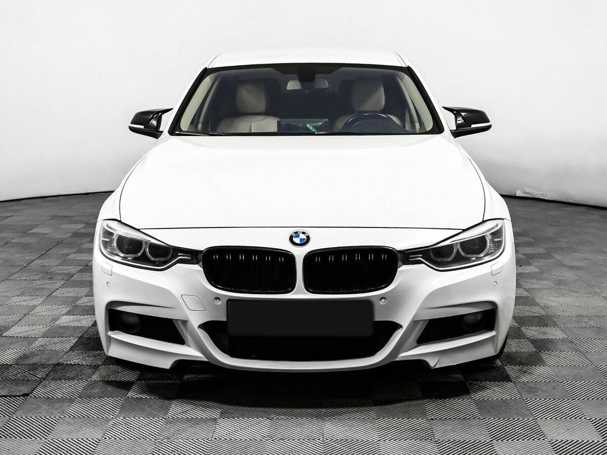 BMW 3 серии 2013 года с пробегом. Фото: #1