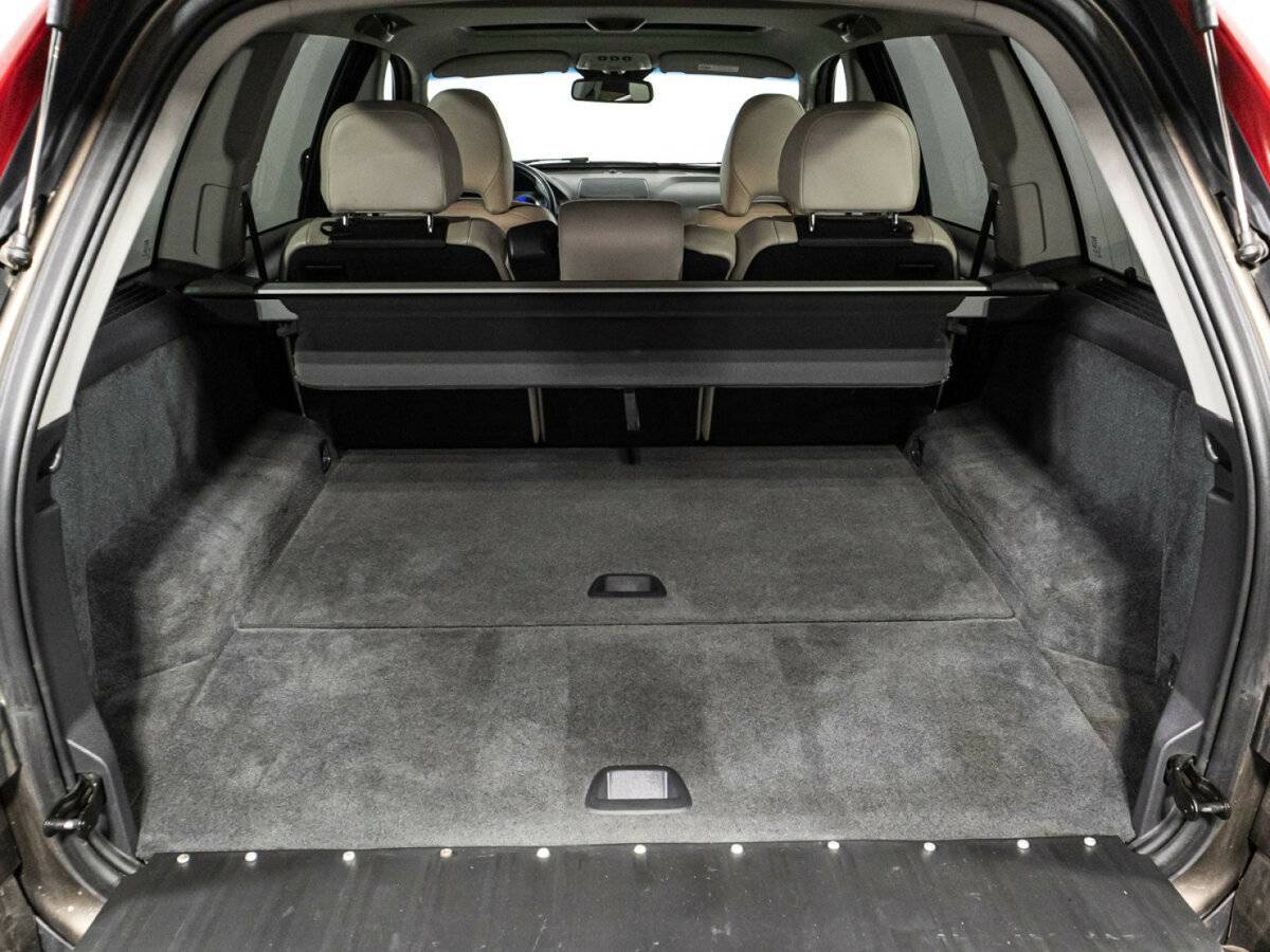 Б/У Вольво ИксЦ90 2013 года. Фото: #14