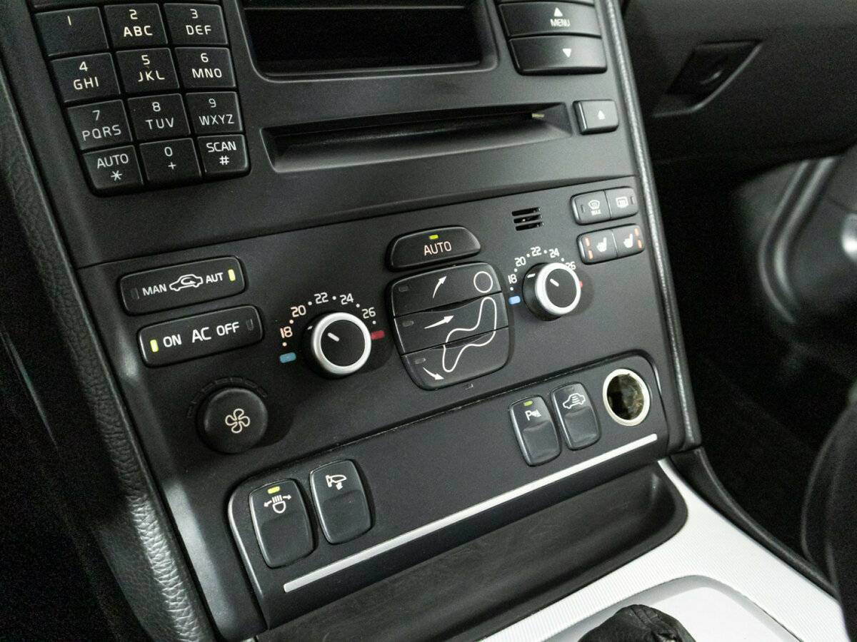 Б/У Вольво ИксЦ90 2013 года. Фото: #19