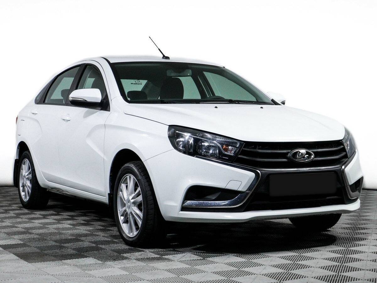 Lada (ВАЗ) Vesta 2018 года с пробегом. Фото: #2